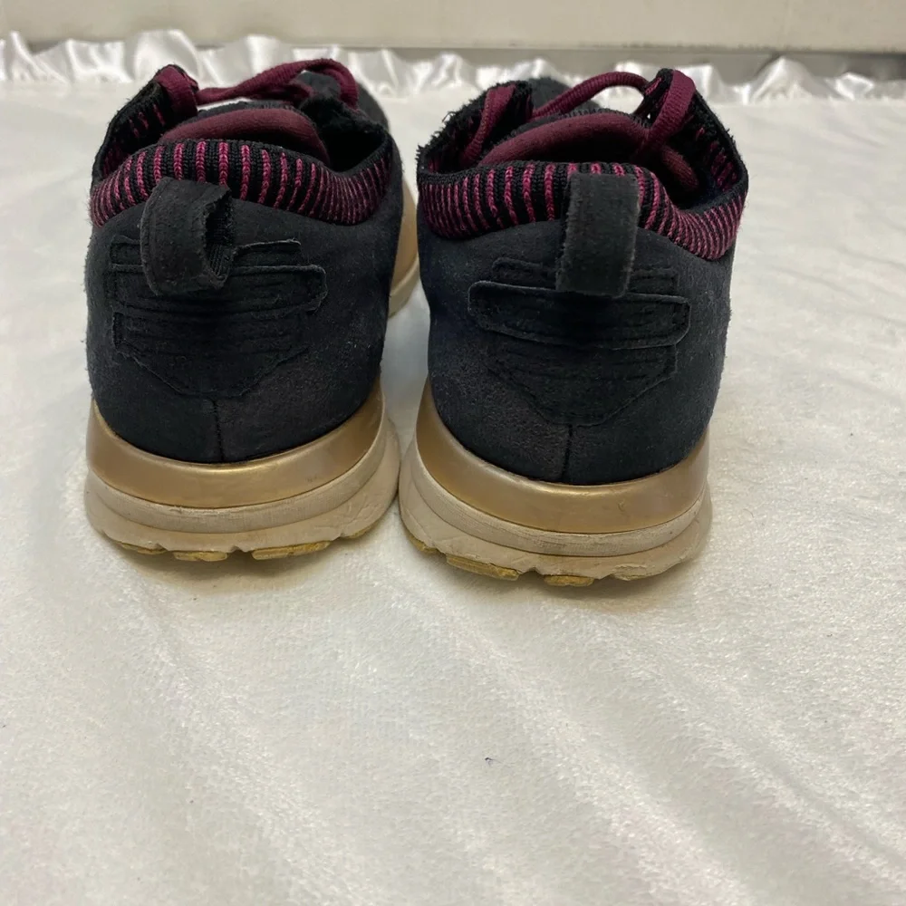 Brooks Ricochet LE women's running shoes in a black, grey, and burgundy Size 8.5 - Picture 7 of 11